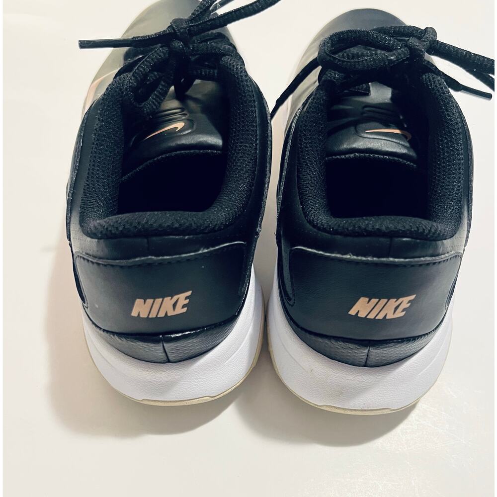 Nike golf shoes - Picture 3 of 5